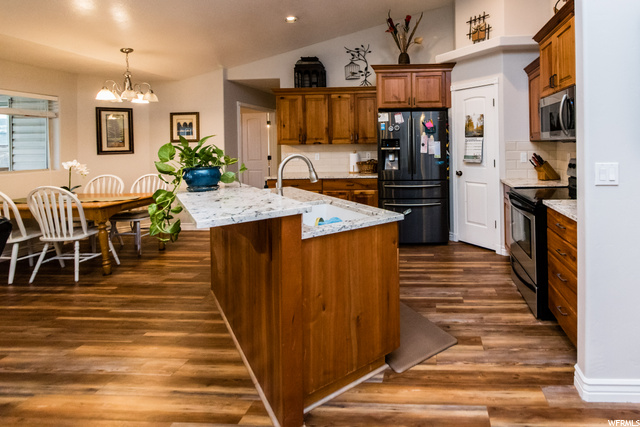 286 W 400 S, Hyde Park, UT 84318 — photo 3
