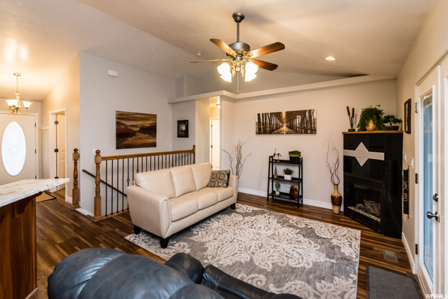 286 W 400 S, Hyde Park, UT 84318 — photo 9