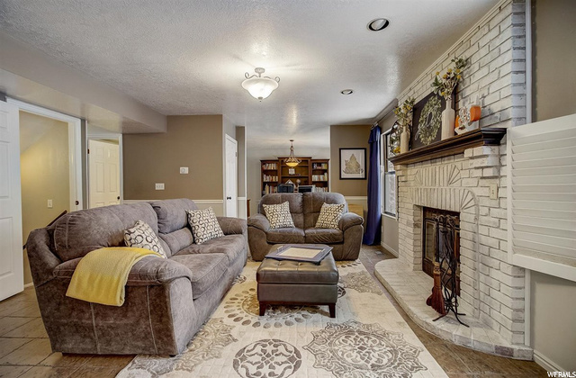 3015 Tanglewood Dr, Layton, UT 84040 — photo 8
