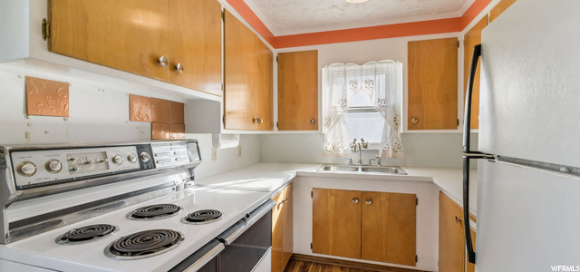 1262 N 3000 W, Clinton, UT 84015 — photo 7