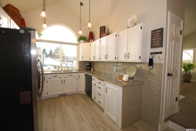 1237 E Cedar View Dr, Sandy, UT 84094 — photo 8