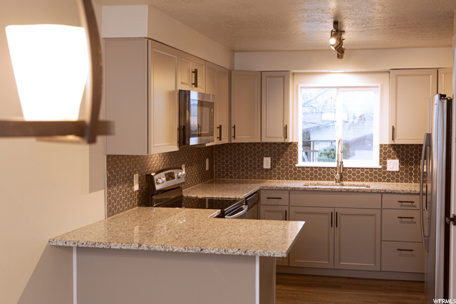 772 W 4375 S, Riverdale, UT 84405 — photo 6