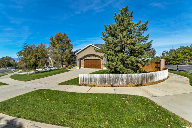 993 E Cattail Dr E, Draper, UT 84020 — photo 2