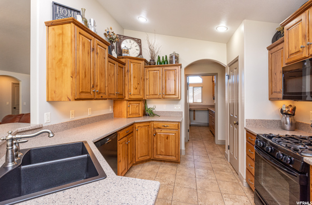 2977 W 1010 N, Clinton, UT 84015 — photo 8