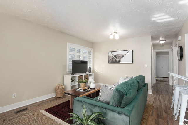 188 E 2050 S #B4, Bountiful, UT 84010 — photo 3