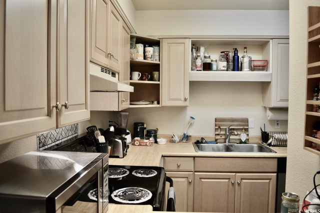 100 E 600 S #10, Orem, UT 84058 — photo 7