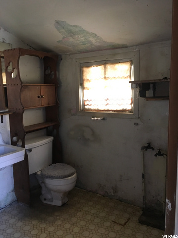 196 S 400 E, Nephi, UT 84648 — photo 8