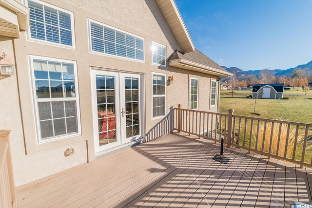 704 E 2100 N, Logan, UT 84341 — photo 6