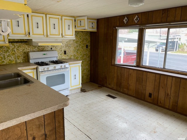 975 E 6600 S #35, Uintah, UT 84405 — photo 4