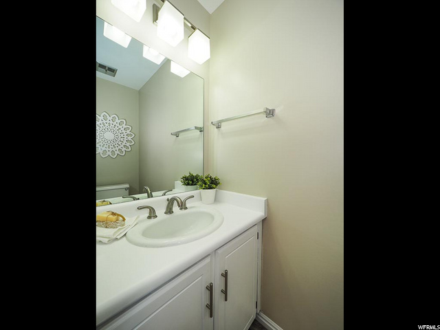 10322 S 2460 E, Sandy, UT 84092 — photo 12