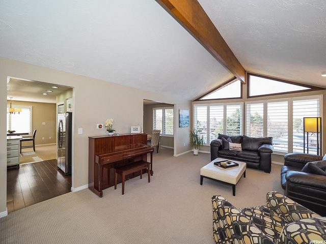 10322 S 2460 E, Sandy, UT 84092 — photo 6