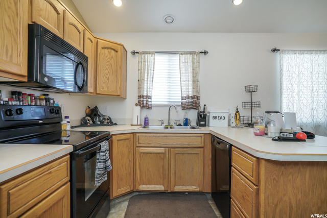 5886 S 3260 W, Roy, UT 84067 — photo 8
