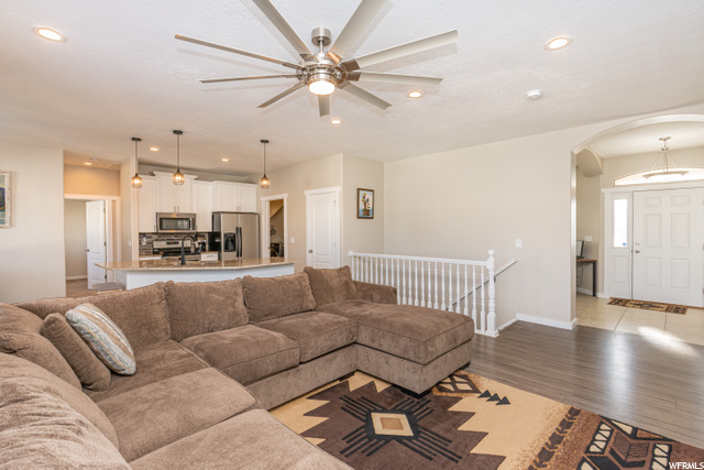 2544 W 2450 N, Clinton, UT 84015 — photo 6