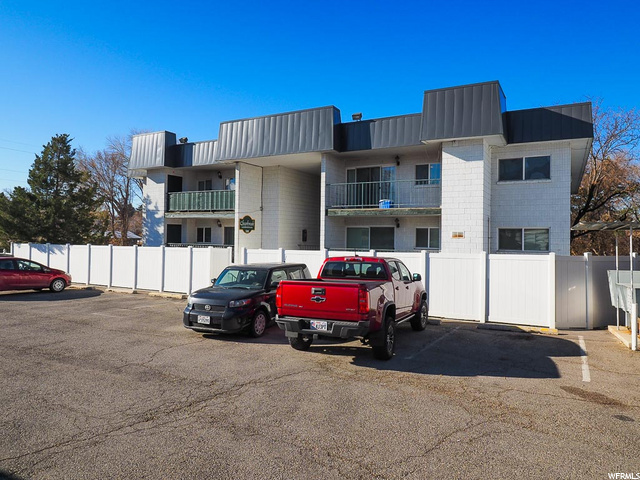 588 E Vine St #1D, Murray, UT 84107 — photo 2