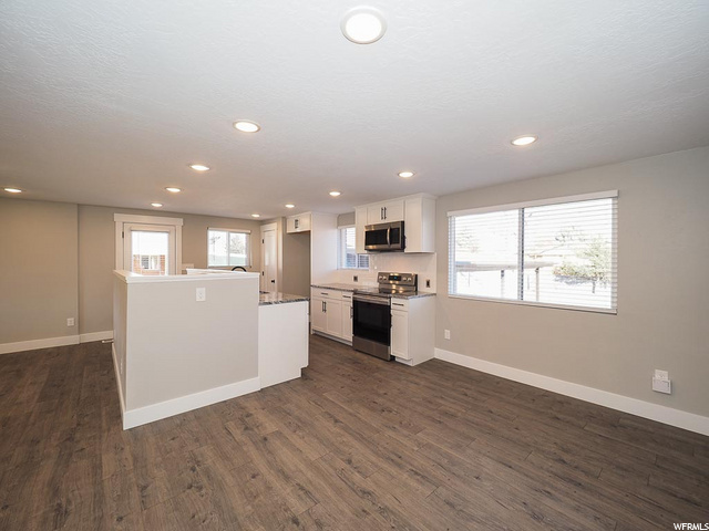 661 E Wyandotte Ave, Sandy, UT 84070 — photo 8