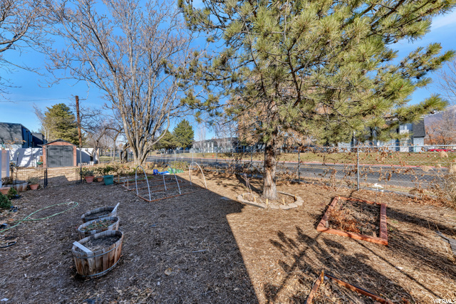 891 E 350 N, Layton, UT 84041 — photo 10