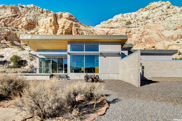 3065 E Fish Creek Rd, Teasdale, UT 84773 — photo 5