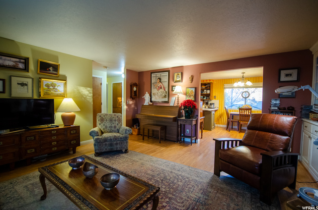 644 S 500 E, River Heights, UT 84321 — photo 3