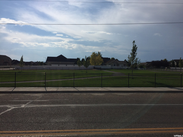 753 S 2000 E, Naples, UT 84078 — photo 5