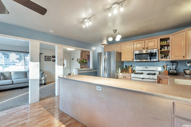 594 E 400 N, Lindon, UT 84042 — photo 8