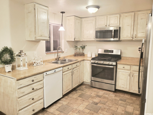 215 N 300 E, Centerfield, UT 84622 — photo 12