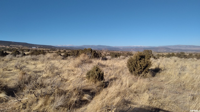 #20, Roosevelt, UT 84066 — photo 2