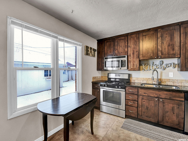 5808 S 2625 W, Roy, UT 84067 — photo 6