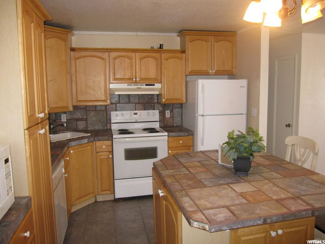756 E 400 N, Roosevelt, UT 84066 — photo 9