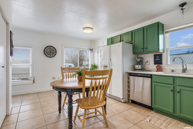 5565 S 2300 W, Roy, UT 84067 — photo 11
