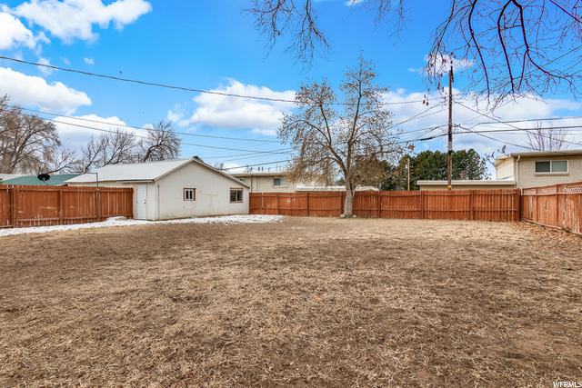 5565 S 2300 W, Roy, UT 84067 — photo 5
