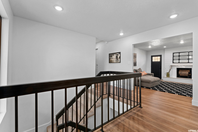 851 Lakeview Dr, Bountiful, UT 84010 — photo 2