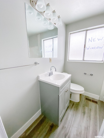 196 W 1550 N, Sunset, UT 84015 — photo 5