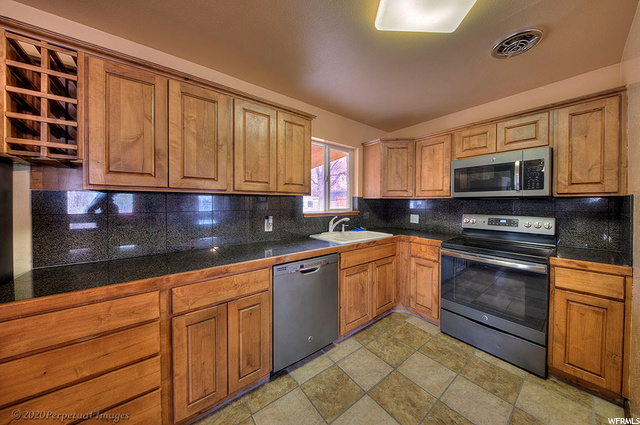 450 Marcus Ct, Moab, UT 84532 — photo 12