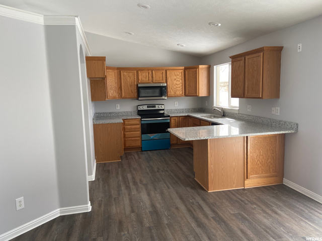 5327 S 4100 W, Roy, UT 84067 — photo 4