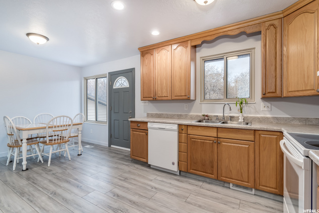767 S 300 E, Layton, UT 84041 — photo 9