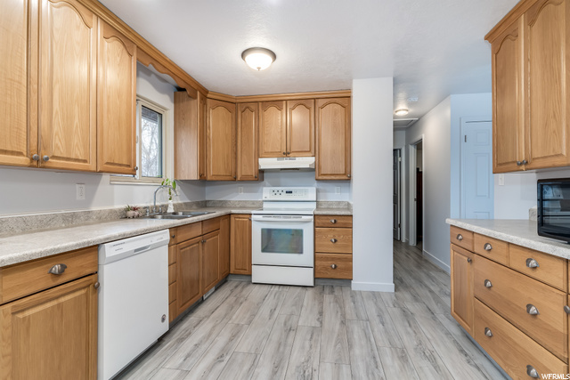 767 S 300 E, Layton, UT 84041 — photo 7
