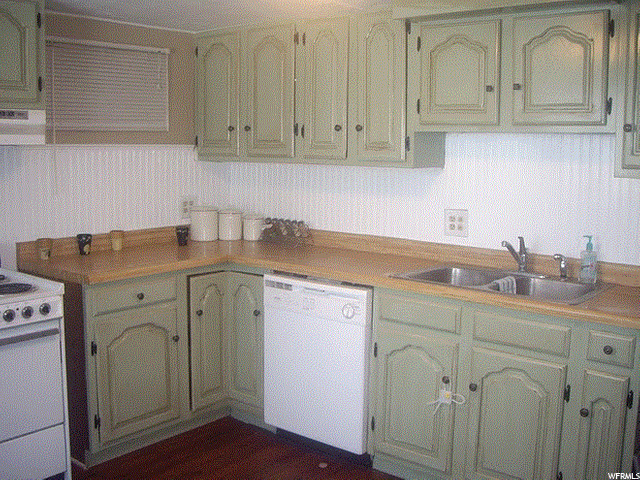3896 S 850 W, Bountiful, UT 84010 — photo 11