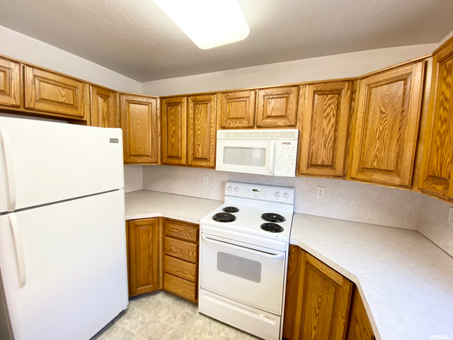 5271 S 2775 W #5B, Roy, UT 84067 — photo 4