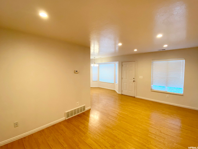 5271 S 2775 W #5B, Roy, UT 84067 — photo 9