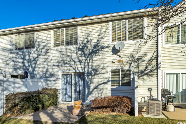 1019 Sara Ln, Ogden, UT 84404 — photo 4