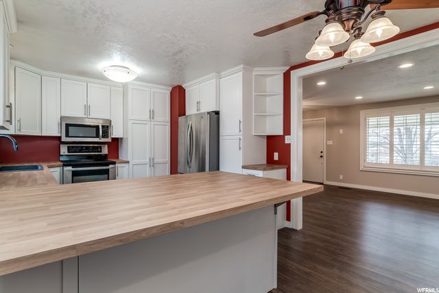 1356 N 200 E, Centerville, UT 84014 — photo 7