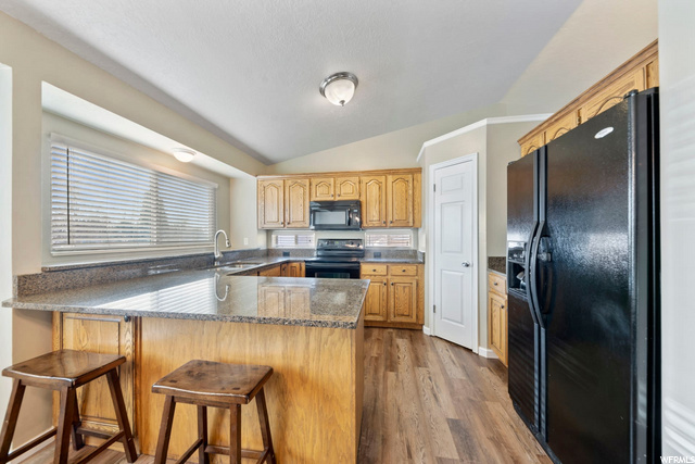 1070 N 175 E, Layton, UT 84041 — photo 2