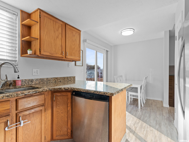 2102 E 9800 S, Sandy, UT 84092 — photo 9
