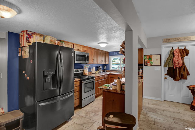 3091 W 4800 S, Roy, UT 84067 — photo 6