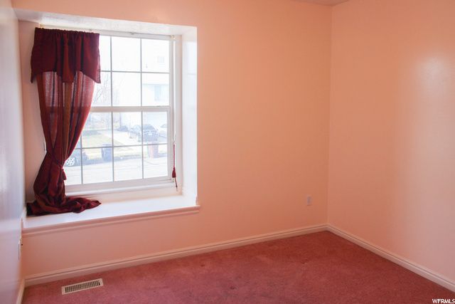 5298 S 2690 W, Roy, UT 84067 — photo 10