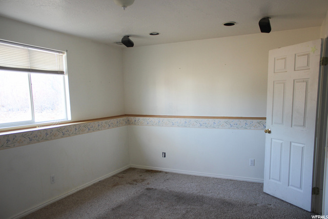 5298 S 2690 W, Roy, UT 84067 — photo 12