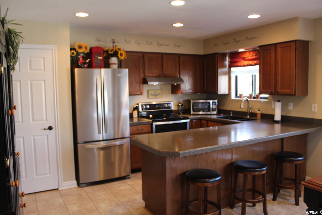662 W 1460 N, Clinton, UT 84015 — photo 3