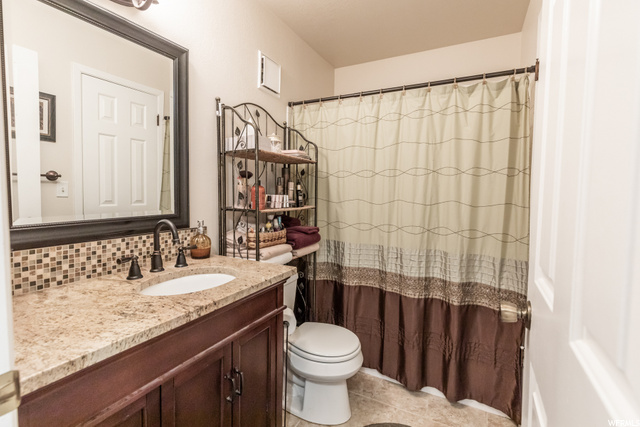 6872 S 725 E #B, Midvale, UT 84047 — photo 12