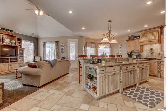 870 E 1010 S, St. George, UT 84790 — photo 11