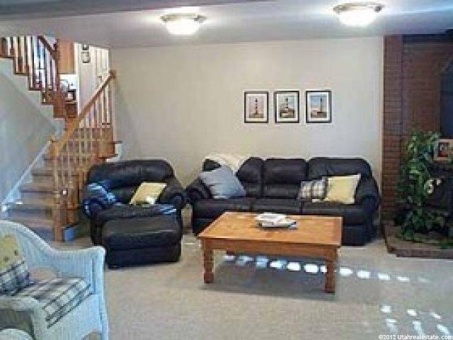 990 Chelsea Dr, Bountiful, UT 84010 — photo 3